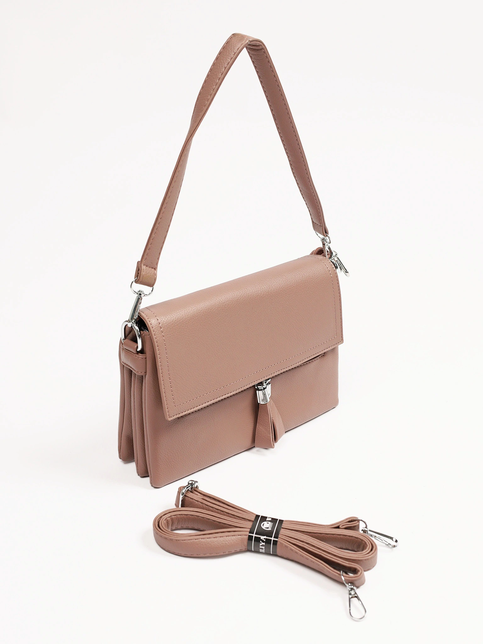 Сумка-кроссбоди со съемной ручкой и декоративными пуллерами в ассортименте